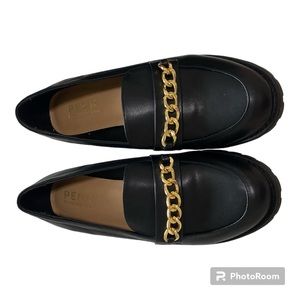 never worn black minimalistic chunk wedge heel with gold chain